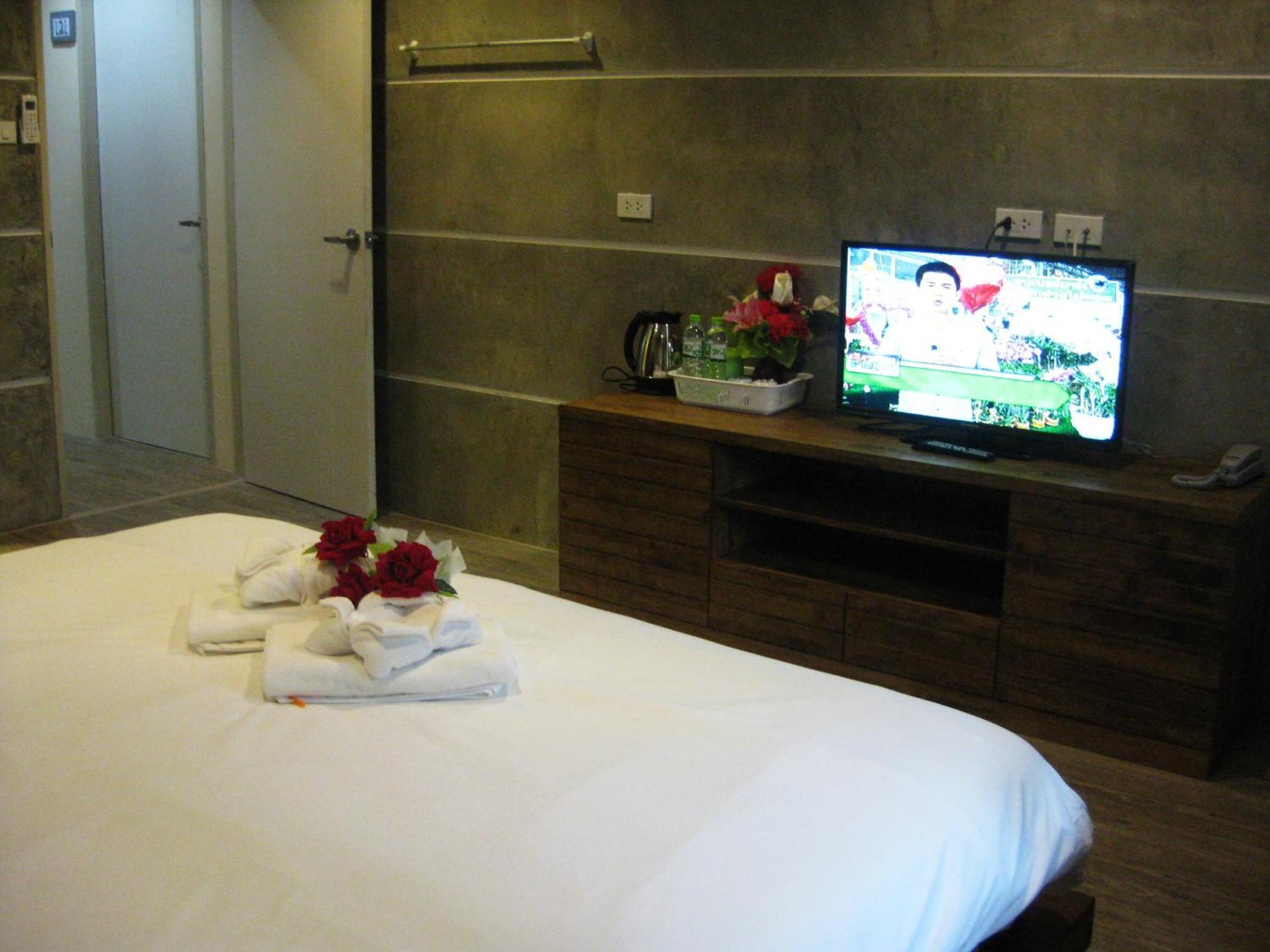 Komol Residence Bangkok Kültér fotó