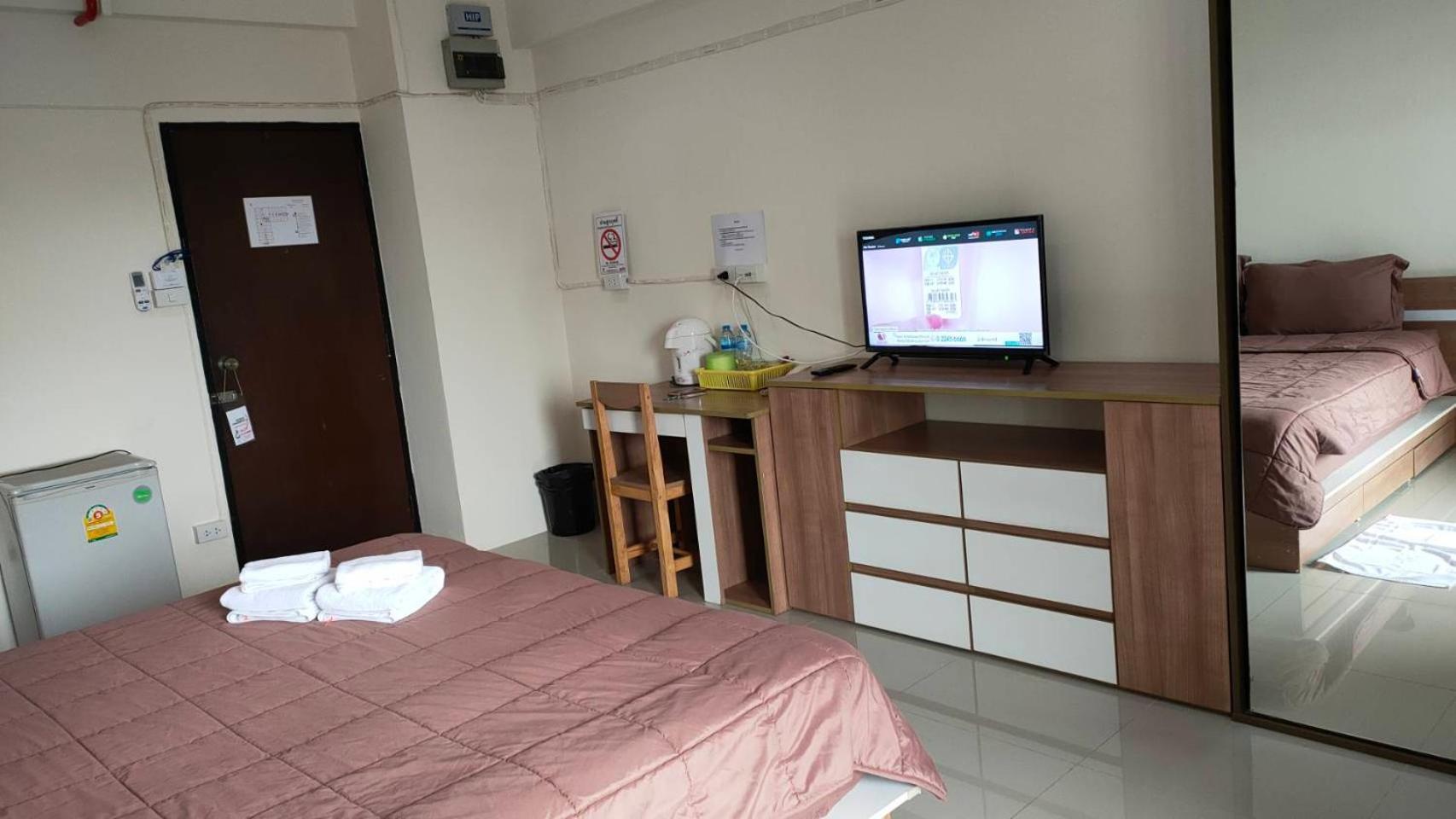Komol Residence Bangkok Kültér fotó