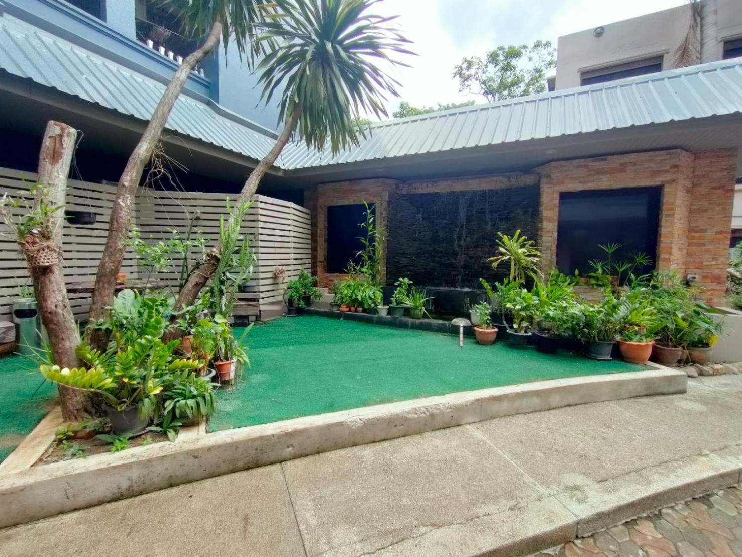 Komol Residence Bangkok Kültér fotó