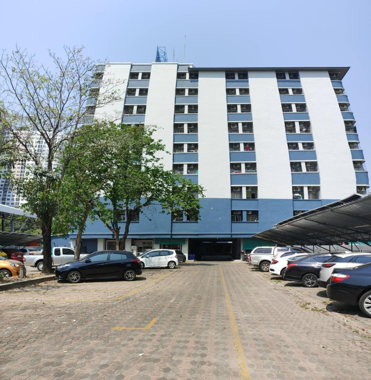 Komol Residence Bangkok Kültér fotó